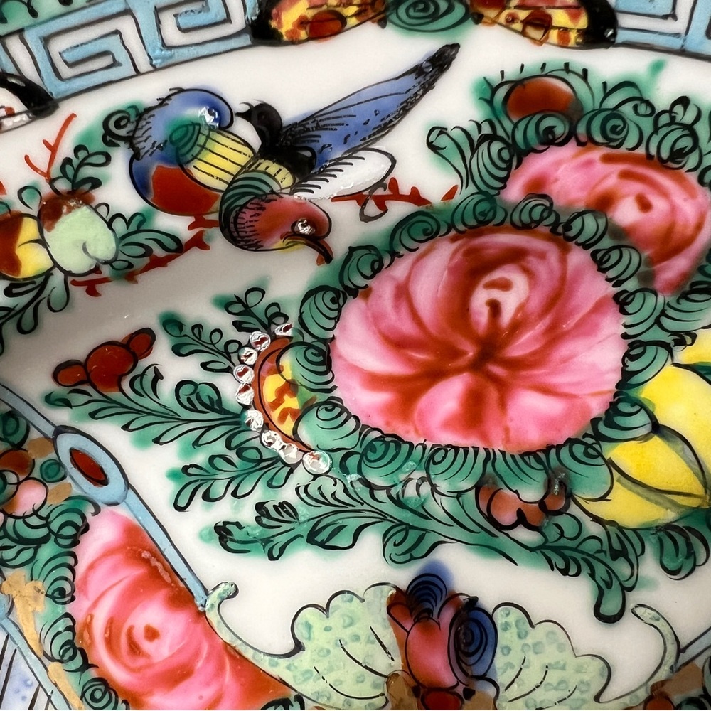 Vintage Hand Painted Plate Decorated In Hong Kong - Picture 5 of 9